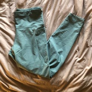 Old Navy Turquoise Elevate Pocket 7/8 Leggings
